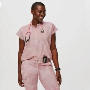 FIG Pink Scrub Set (breast cancer) 2025